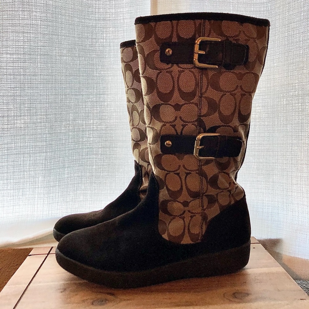 Signature Coach Boots